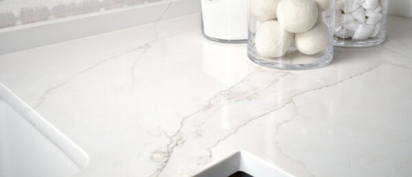 Calcatta Izaro Polished